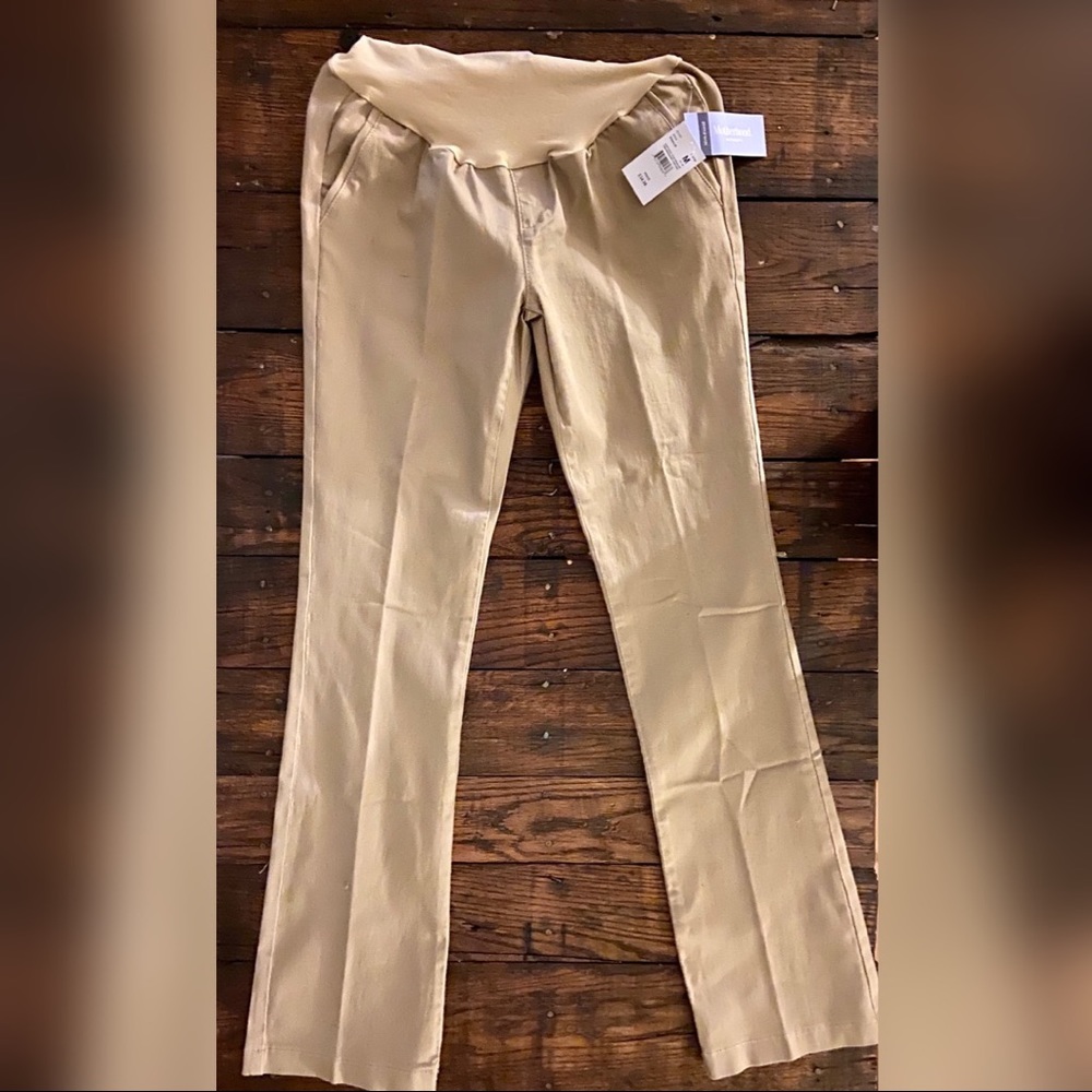 Women’s size M Motherhood Maternity pants NWT